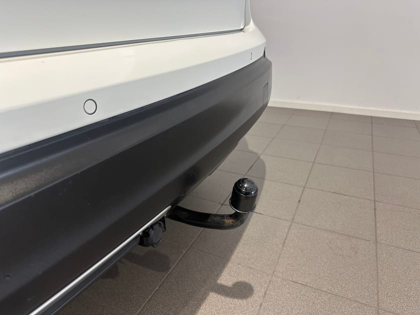 Bild 5 av Nissan Qashqai 1.2 DIG-T Tekna / Panoramatak / 360 Kamera / Dragkrok /