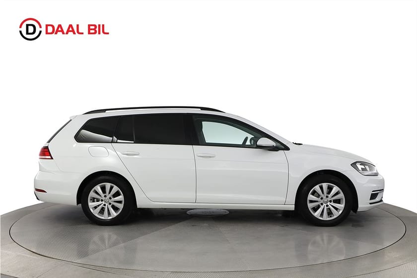 Bild 5 av Volkswagen Golf Sportscombi 1.0 TSI 110HK M-VÄRM CARPLAY P-SENS