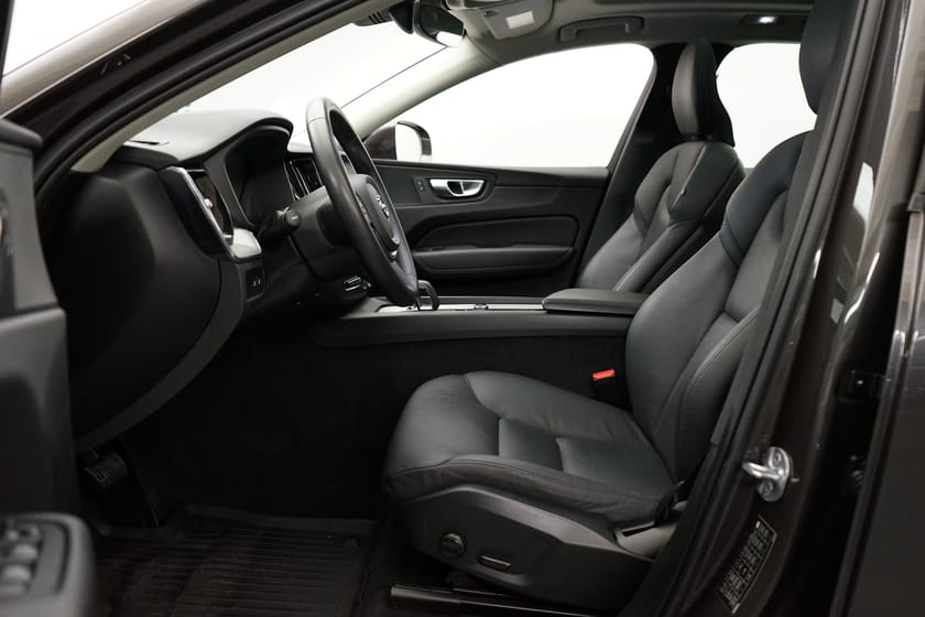 Bild 5 av Volvo XC60 Recharge T6 Core Edition, Parkeringskamera 360, Navigation, Taklucka