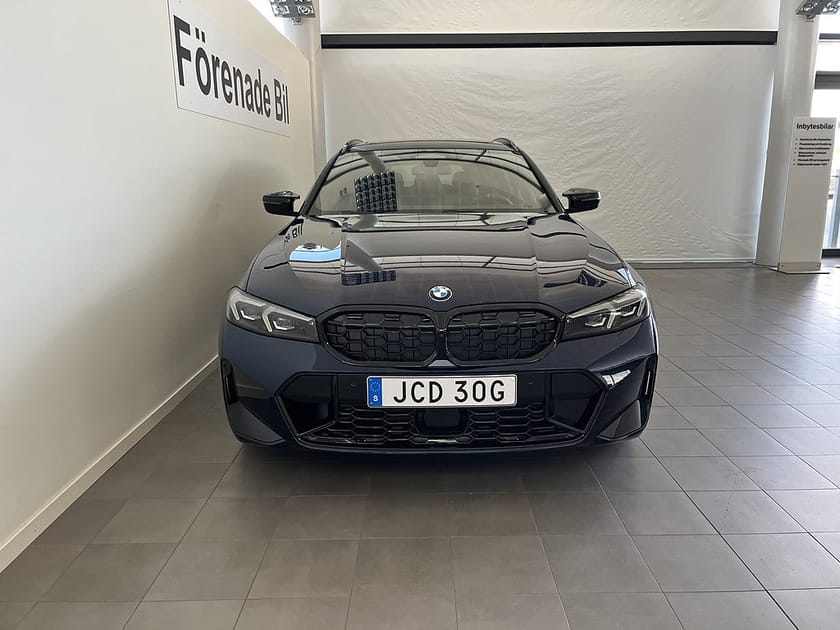 Bild 2 av BMW M340i xDrive Touring M Sport Pro H/K Drag Comfort Access