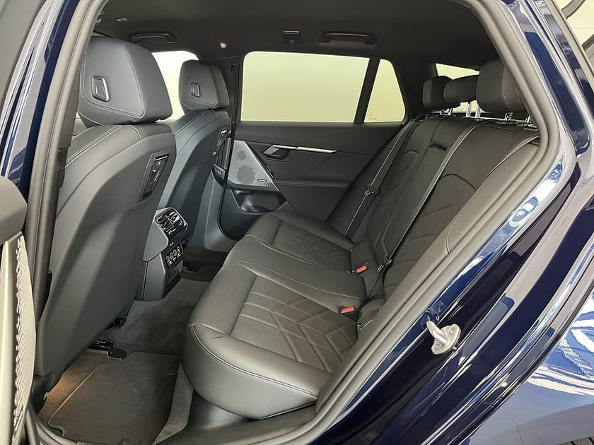 Bild 5 av BMW i5 xDrive40 Touring M Sport Pro Drag H/K 20" Rattvärme