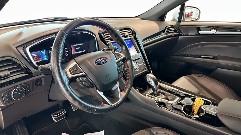 Bild 4 av Ford Mondeo Kombi Hybrid ST-Line 187HK / Elstolar / Låg skatt 844Kr/År