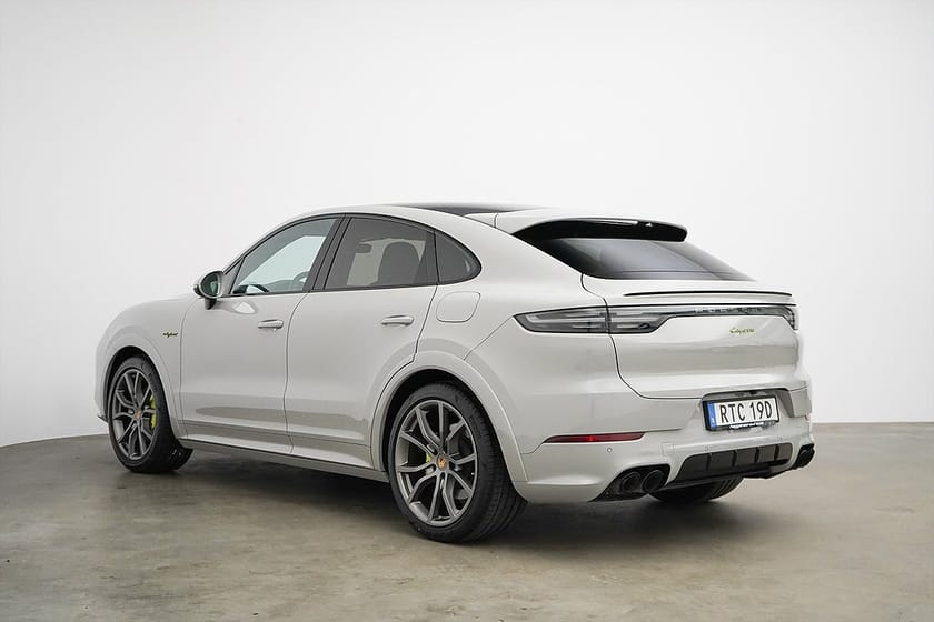 Bild 4 av Porsche Cayenne E-Hybrid Coupé / 462hk / Platinum Edit.