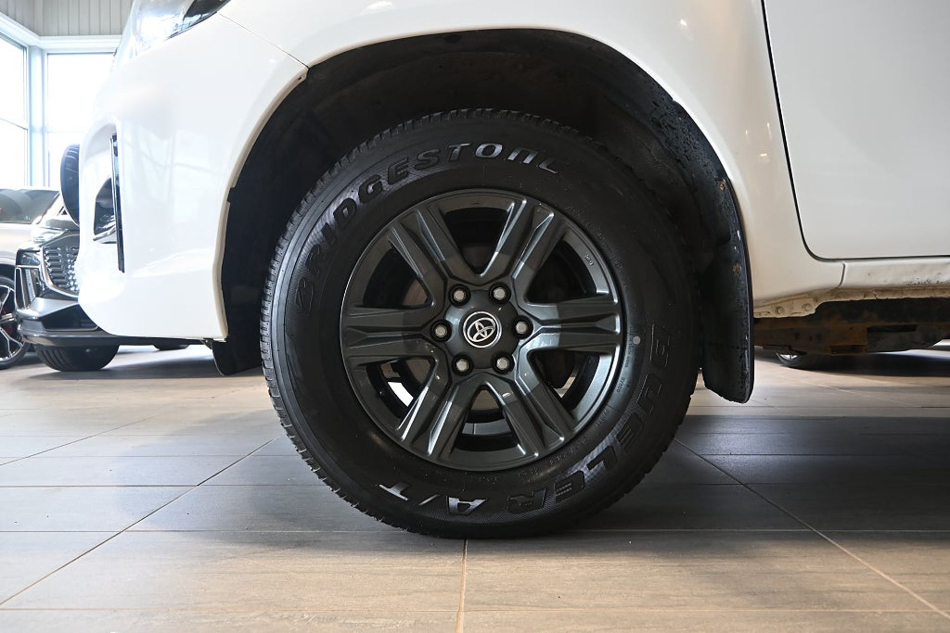 Toyota HiLux 2020, bild 6/21