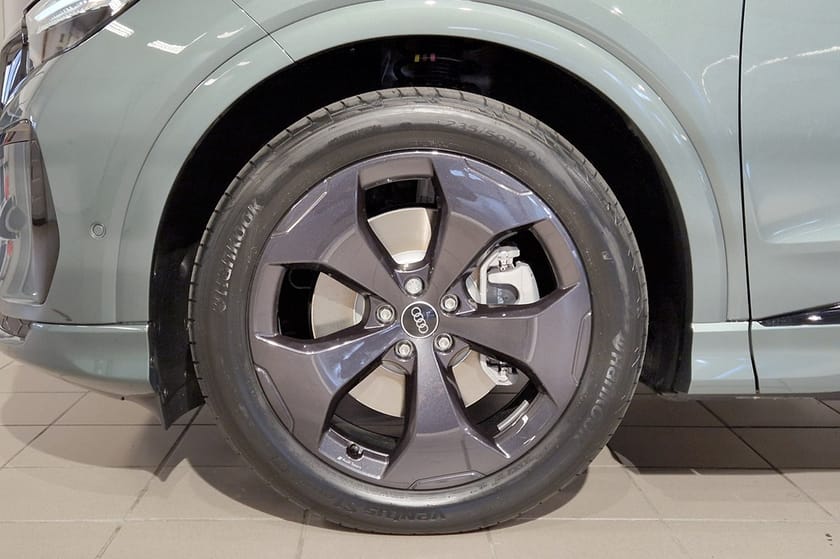 Bild 3 av Audi Q4 Sportback e-tron quattro 220 KW