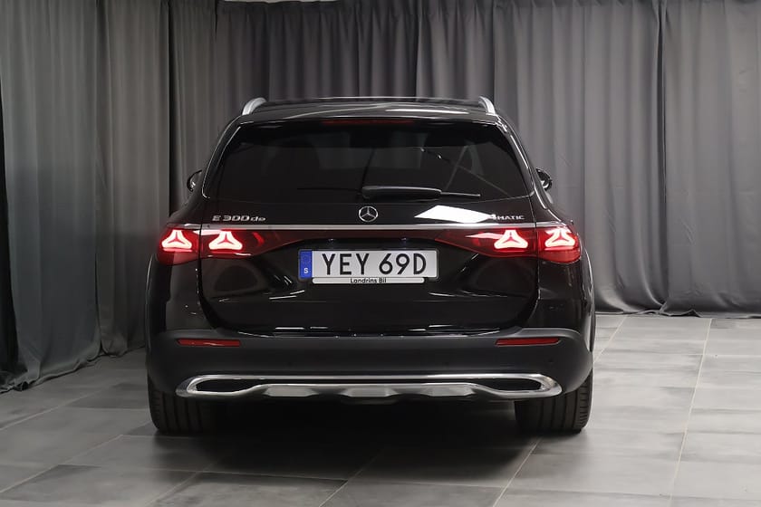 Bild 4 av Mercedes-Benz E 300 de 4MATIC All-Terrain Premium Burmester Superscreen
