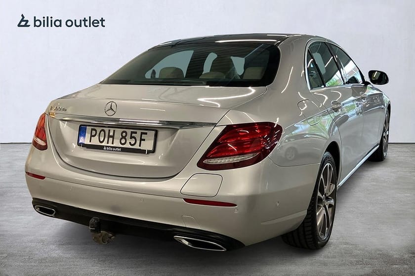 Bild 3 av Mercedes-Benz E 300 de PLUG-IN 360°kam Panorama Drag Ambient Lighting