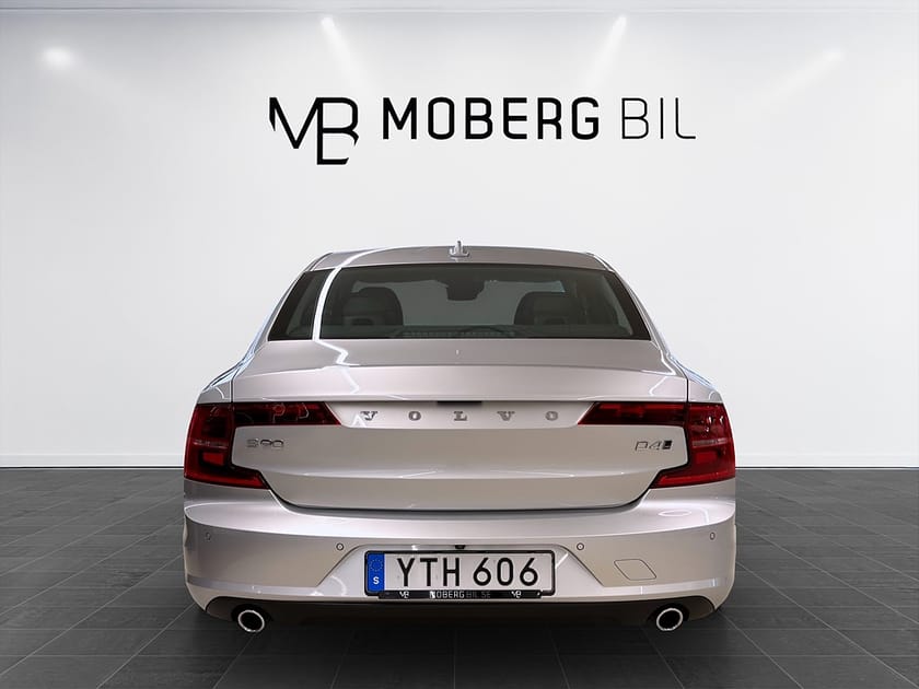Bild 4 av Volvo S90 D4 AWD 190hk Momentum Adv Edt Navi B-Kamera PDC