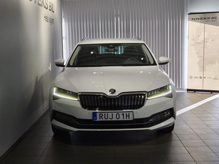 Bild 2 av Škoda Superb iV Kombi