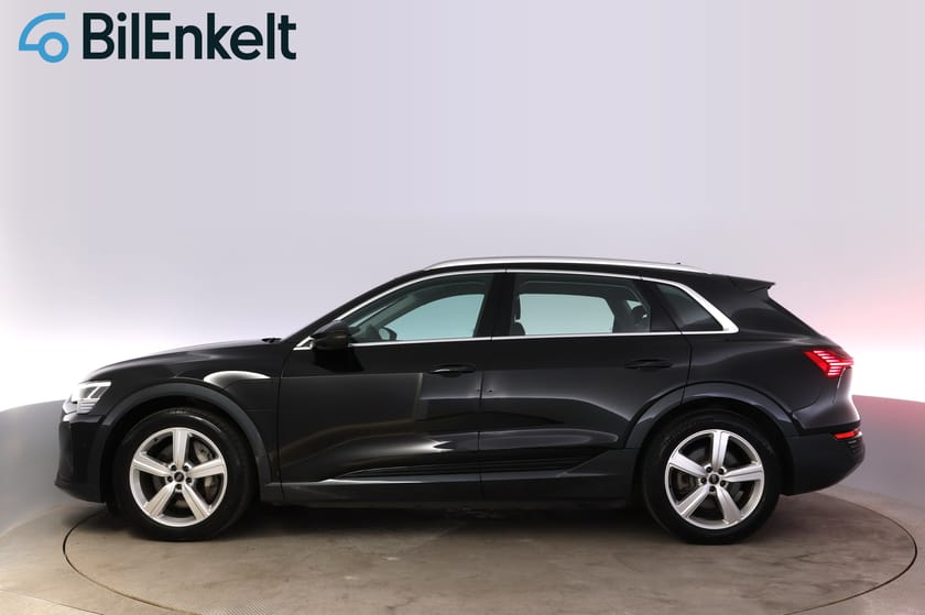 Bild 5 av Audi Q8 55 e-tron quattro Proline Luftfjädring Drag Kamera