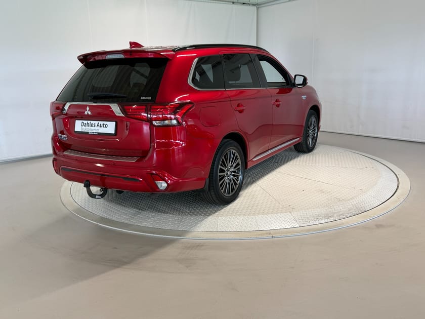 Bilde 3 av Mitsubishi Outlander PHEV 2,4 224 S Edt ACC/Pano/Skin/Krok/360/Nav/Ny serv/1 eier