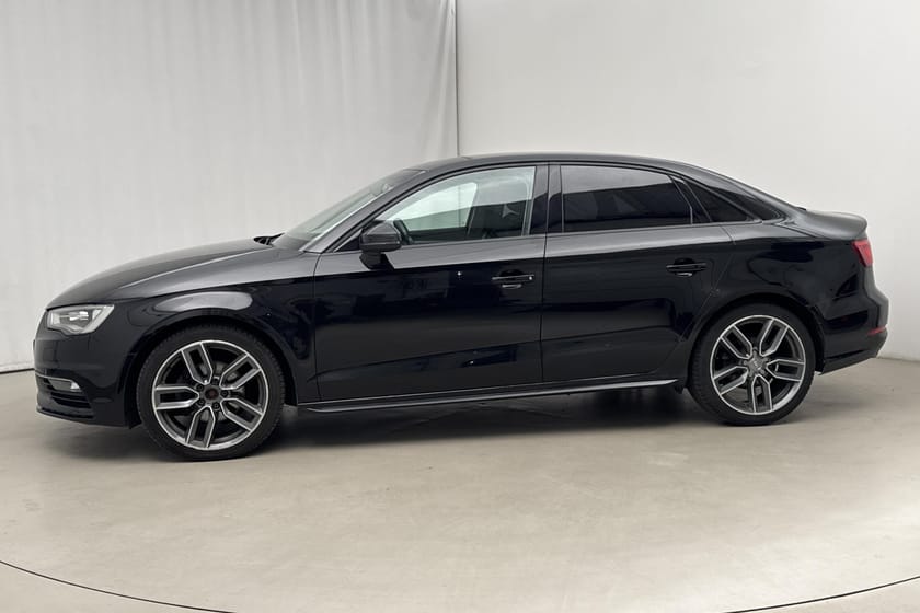 Bild 2 av Audi A3 Sedan 2.0 TDI quattro 150hk Proline Vinterhjul