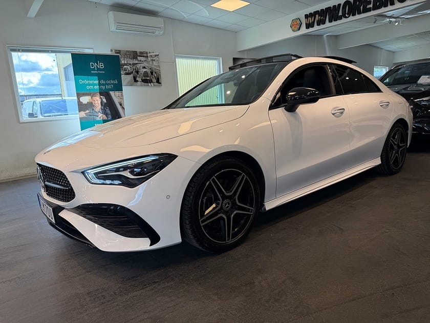 Bild 2 av Mercedes-Benz CLA 200 7G-DCT AMG Line Advanced Plus Pano Night Gps SE UTR