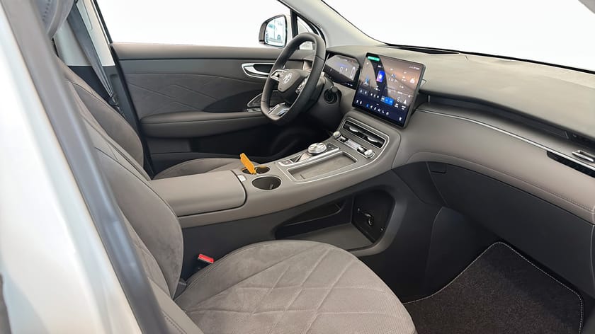 Bild 3 av MG S6 EV Dual Motor MGS6 LUXURY AWD 77KWH - ARCTIC WHITE 0% RÄNTA