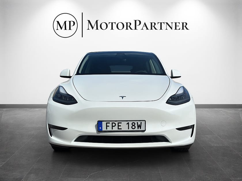 Bild 3 av Tesla Model Y Long Range AWD Autopilot Dragkrok MOMS 514hk