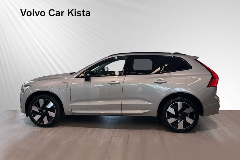 Bild 3 av Volvo XC60 Recharge T6 II Plus Dark Edition Drag Pano 360Kam