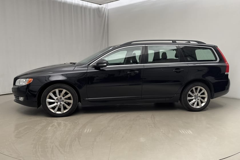 Bild 2 av Volvo V70 II D4 (181hk) Momentum BE Drag