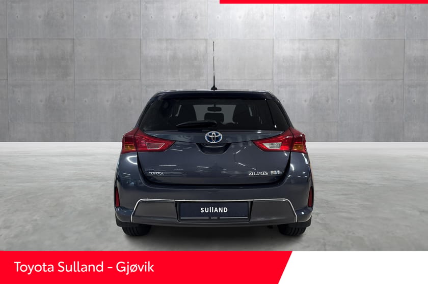 Bilde 4 av Toyota Auris Hybrid Ny service / Ny EU / Sommer/vinterhjul