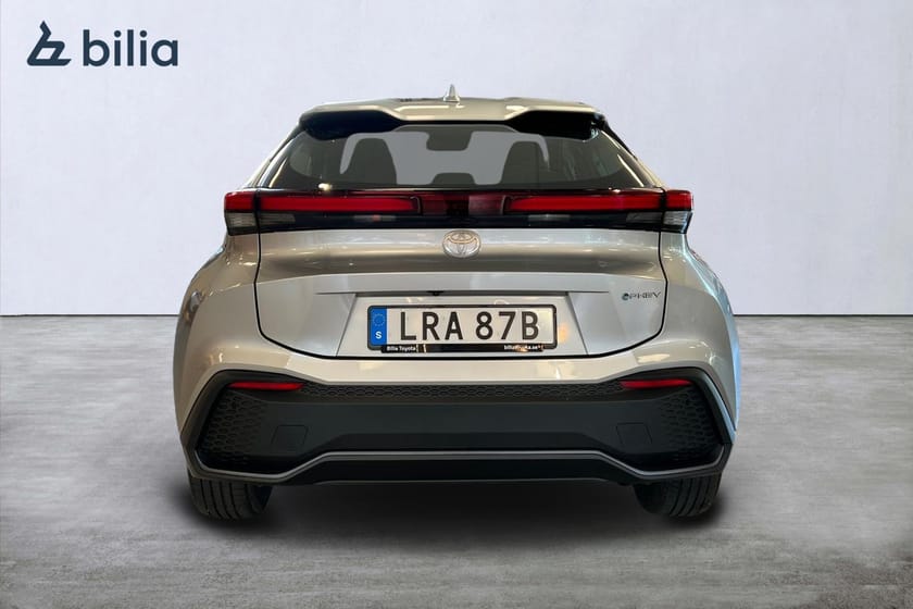 Bild 5 av Toyota C-HR PHEV 2,0 Laddhybrid Active Värmare Moms