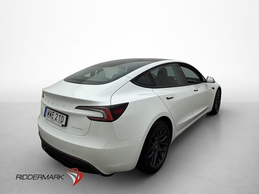 Bild 5 av Tesla Model 3 Long Range AWD Värmepump Autopilot Rattvärme
