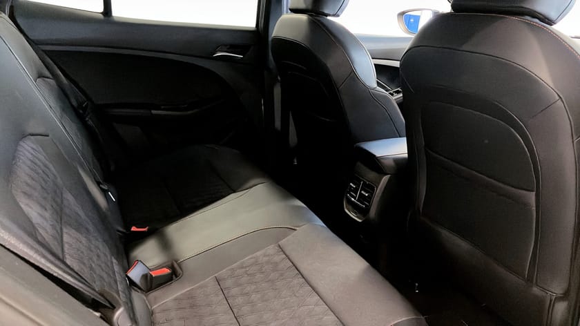 Bild 5 av MG 3 Hybrid+ MG3 LUX HEV 1.5 AT (BLACK) - PEBBLE BLACK
