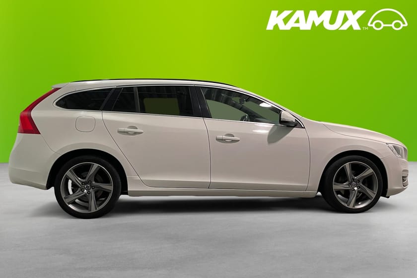 Bild 2 av Volvo V60 D4 Momentum D-värmare Sensorer 181hk