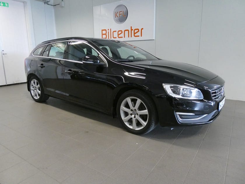 Bild 4 av Volvo V60 D4 AWD Classic Aut-Drag-Värmare-Rattvärme*NYSERVAD*-SoV