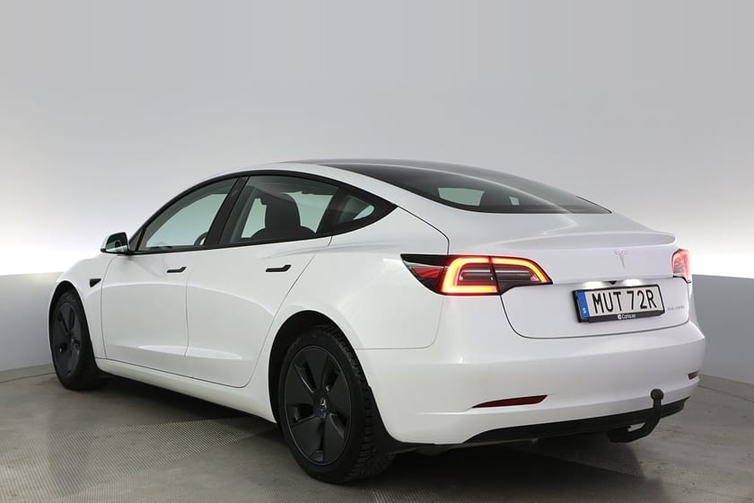 Bild 4 av Tesla Model 3 Long Range AWD Refresh Autopilot Pano Navi