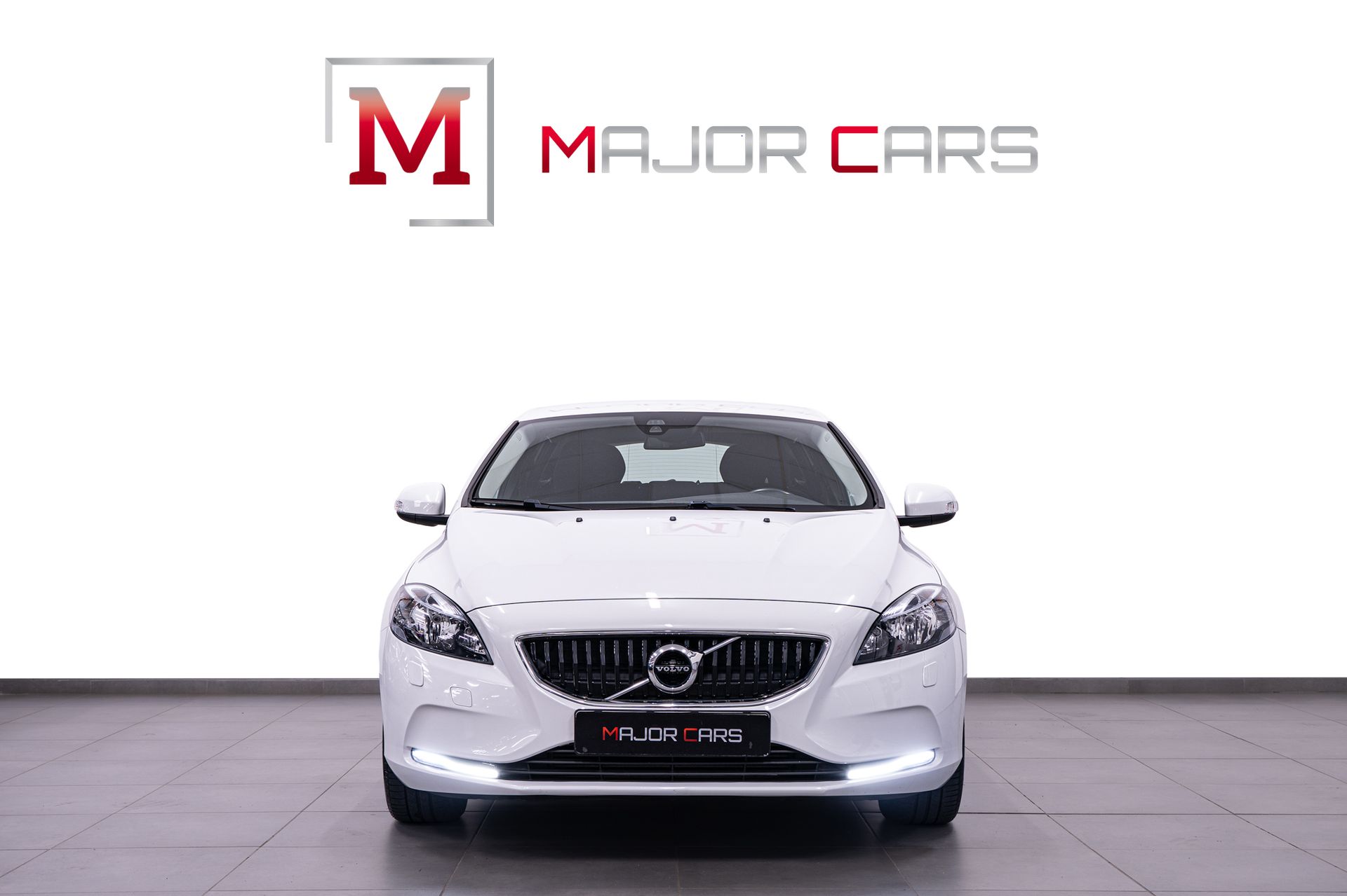 Volvo V40 T3 Business PDC Värmare 152hk 2018, bild 2/10