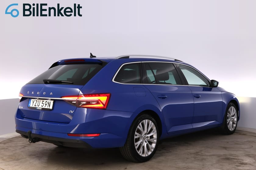Bild 3 av Škoda Superb iV Kombi 1.4 TSI DSG B-värme Drag Cockpit