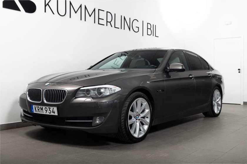 Bild 2 av BMW 535i Sedan Steptronic 306hk Shadowline/HuD/Navi/Elstolar/HiFi/Drag