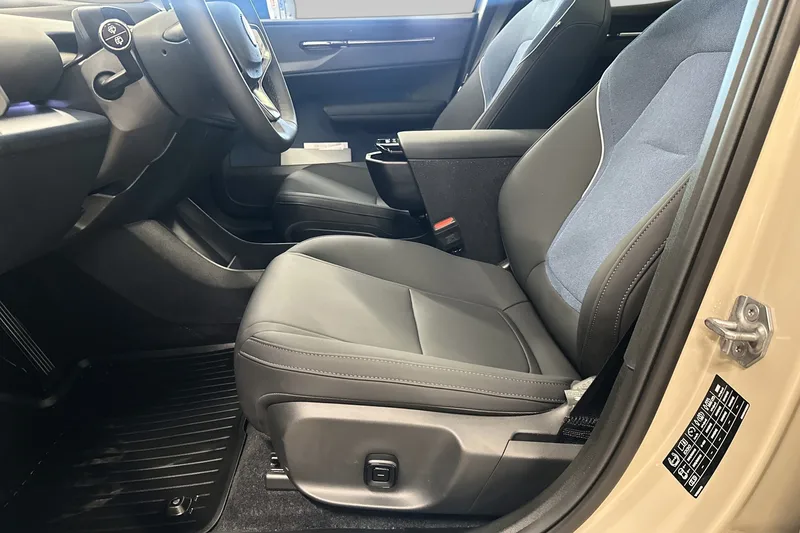 Volvo EX30 Cross Country Twin Motor Performance bilde 13