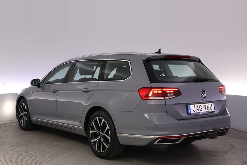 Bild 4 av Volkswagen Passat Sportscombi GTE Variant Drag Cockpit Kamera CarPlay