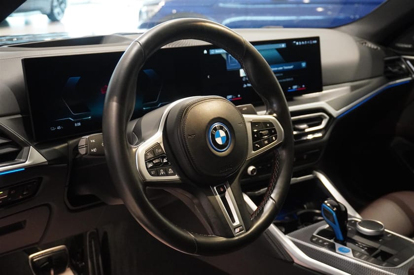 Bild 2 av BMW i4 M50 xDrive Gran Coupé Supercharged Drag Taklucka 544hk
