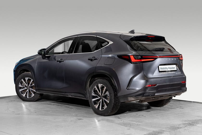 Bilde 2 av Lexus NX 450h+