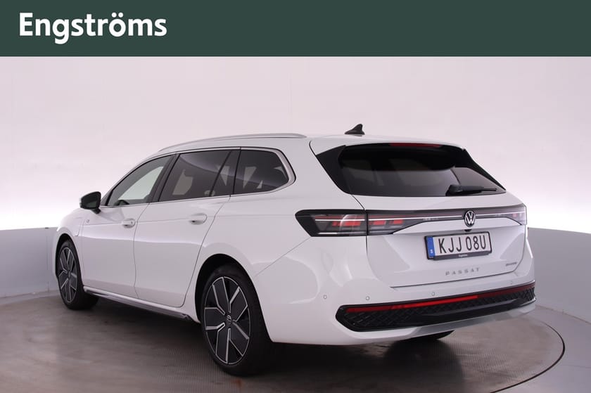 Bild 4 av Volkswagen Passat Variant eHybrid R-Line 272hk DSG SWE Edition