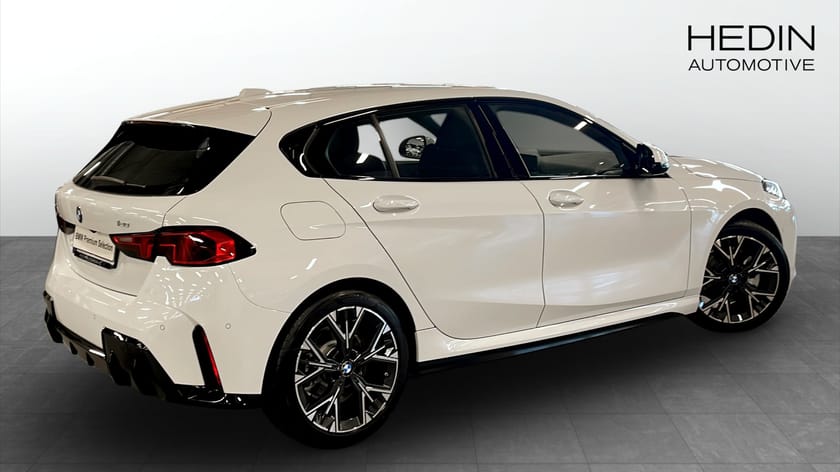 Bild 4 av BMW 120 M-sport Backkamera Parkeringsassistent Carplay