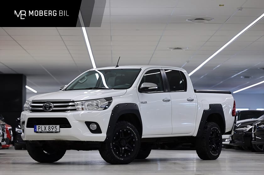 Bild 1 av Toyota Hilux Dubbelhytt 2.4 AWD 150hk Invicible Drag Flaklock