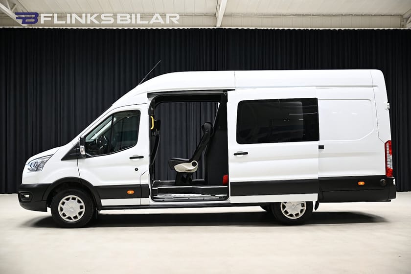 Bild 5 av Ford Transit 350 2.0 185HK L4 Dubbelhytt|3.5ton-dragvikt|Moms|SeUtr!