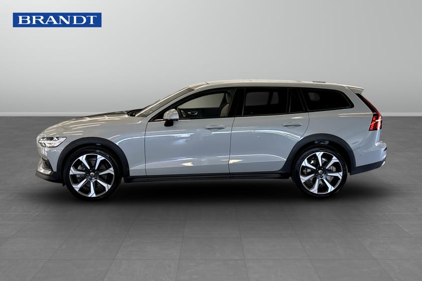 Bild 3 av Volvo V60 Cross Country B5 AWD Bensin Ultimate