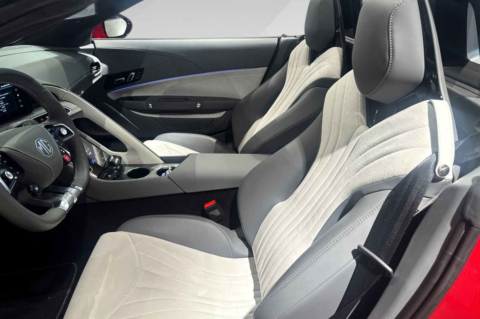 MG Cyberster 77 kWh bilde 10