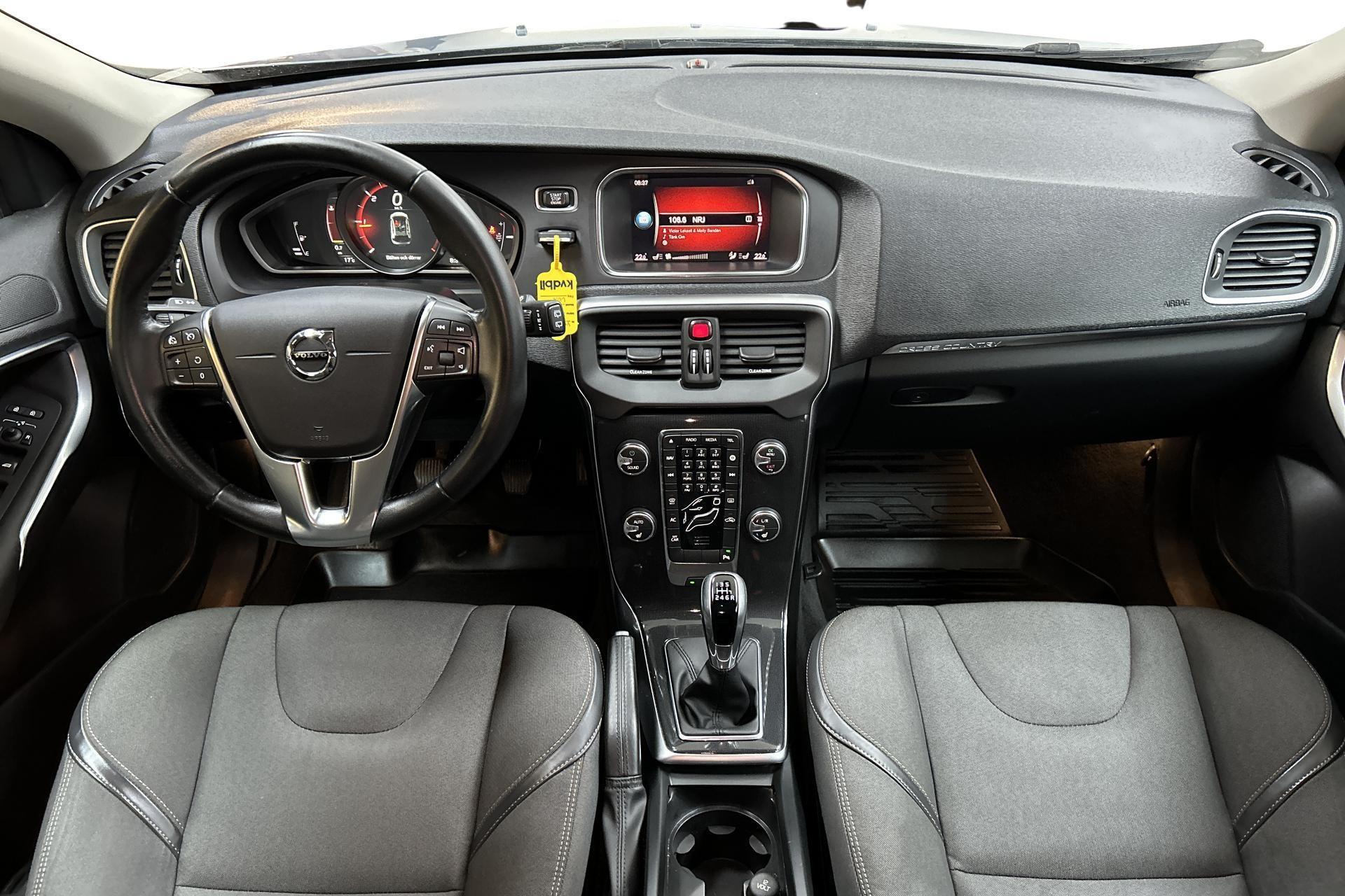 Volvo V40 Cross Country D3 Manuell 2018, bild 7/10