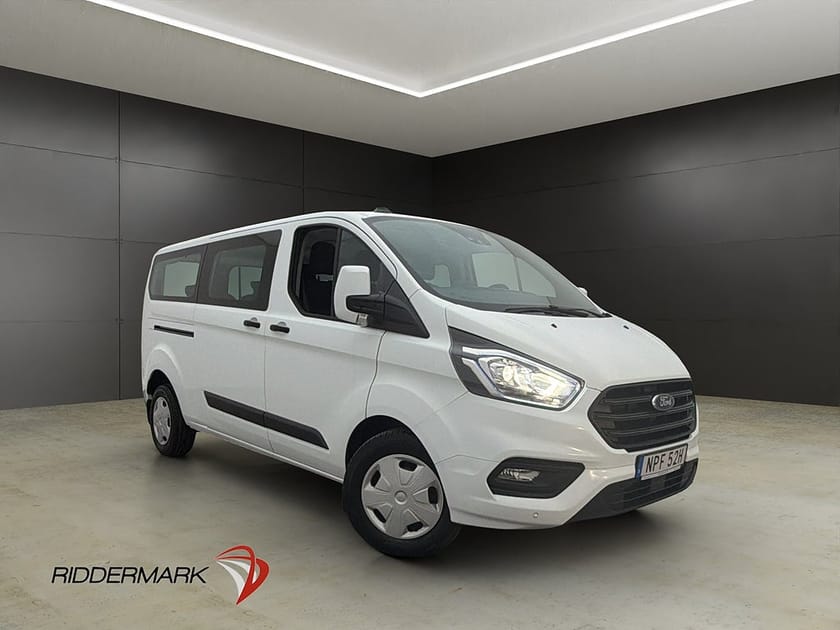Bild 1 av Ford Transit Custom 320 Kombi Lång 9-Sit Värm B-Kam CARPLAY Moms