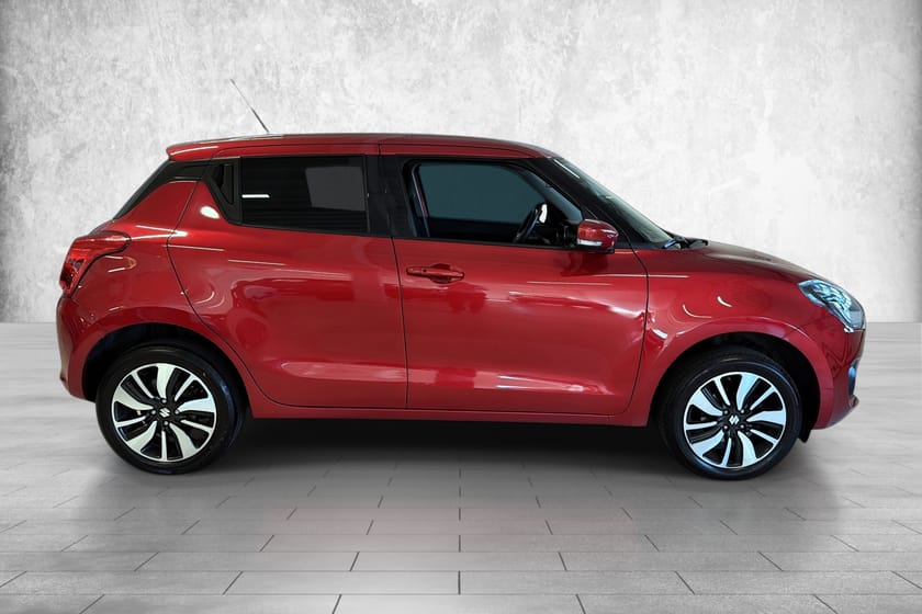 Bilde 3 av Suzuki Swift Dualjet Hybrid AllGrip 1,2L, Hybrid, 4x4, Lam km, Ny EU, Ryggekamera