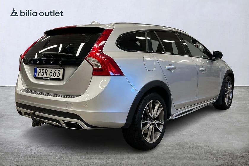 Bild 5 av Volvo V60 Cross Country D4 AWD Geartronic Summum 190hk Drag Navi Backkamera