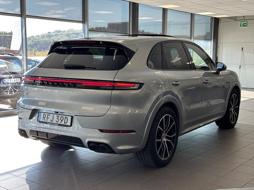 Bild 3 av Porsche Cayenne E-Hybrid