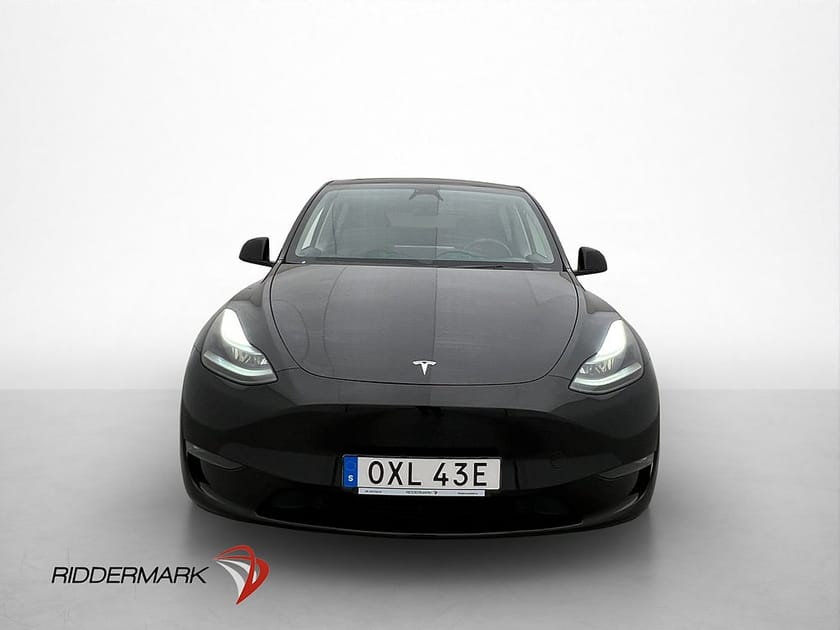 Bild 3 av Tesla Model Y Long Range AWD Dragkrok Autopilot MOMS