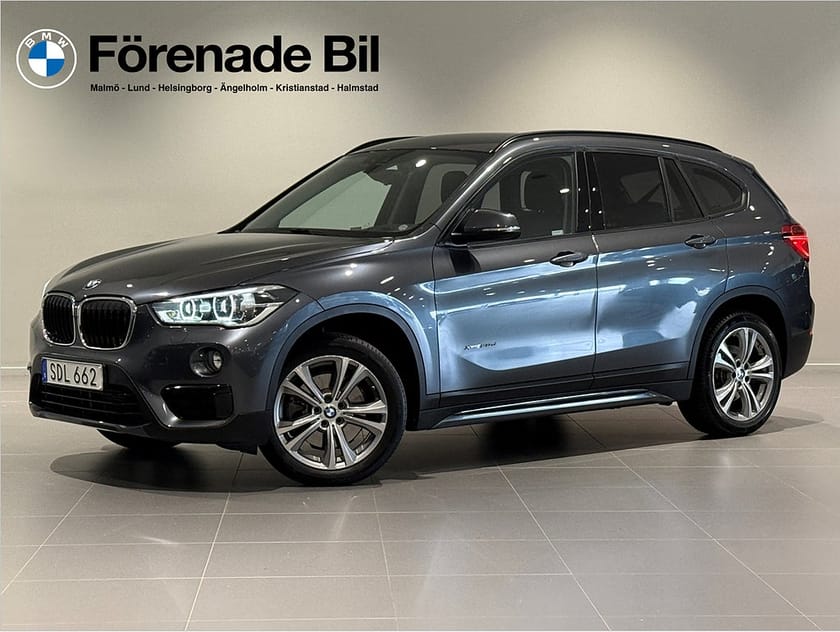 Bild 1 av BMW X1 xDrive20d Sport Line Drag HUD Svankstöd Backkamera