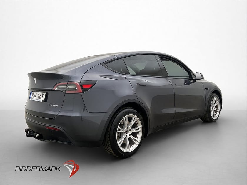 Bild 5 av Tesla Model Y Long Range AWD Dragkrok Svensksåld