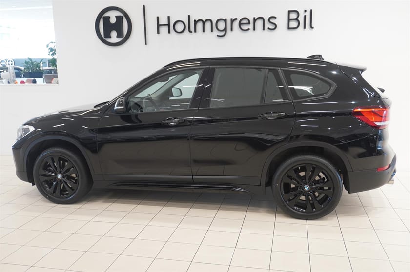 Bild 3 av BMW X1 sDrive20i Navi Head-Up Sportstol LED Drag BSI